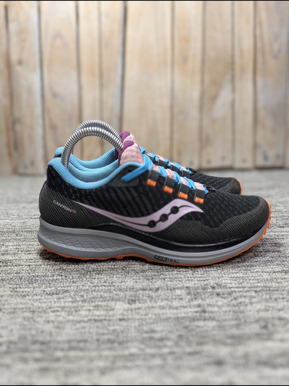 Women's Saucony Canyon TR in "Future Black" - Size 7 Women